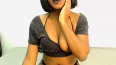 Ebony Babe Shows Her Breast